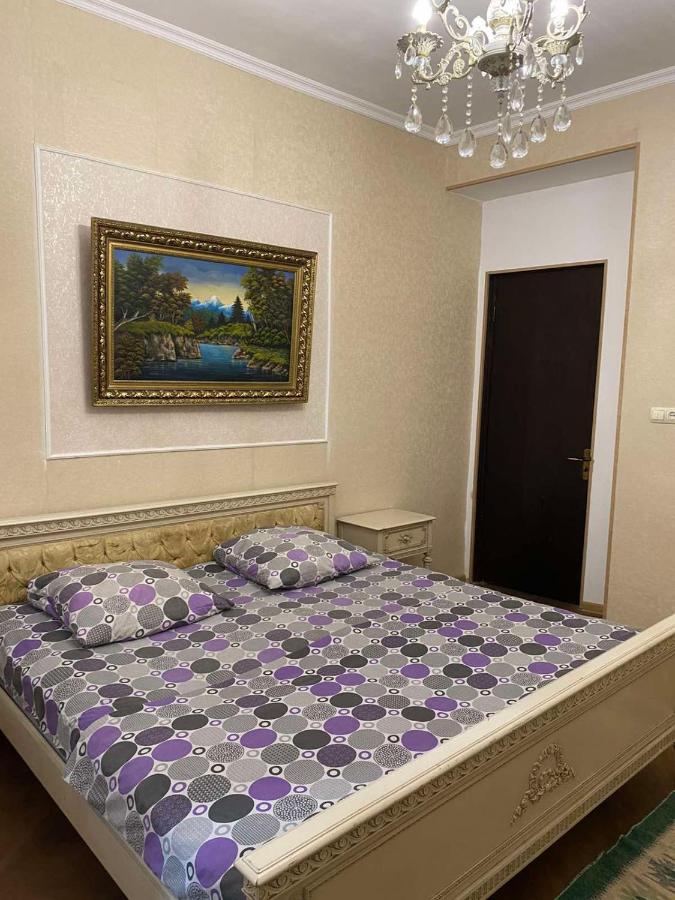 Guest House Kipiani Tbilisi Exterior photo