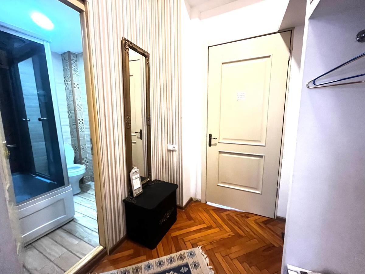 Guest House Kipiani Tbilisi Exterior photo