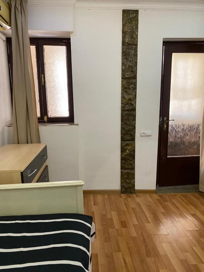 Guest House Kipiani Tbilisi Exterior photo