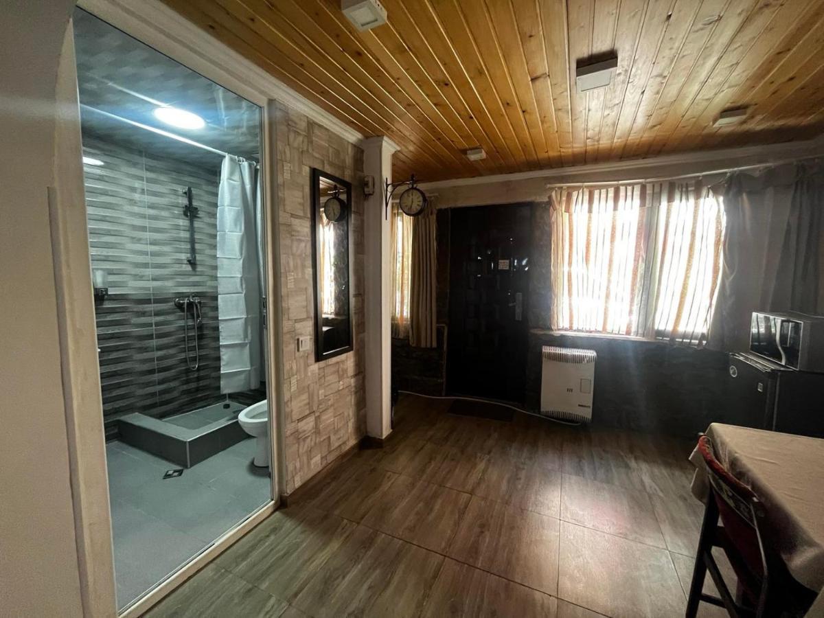 Guest House Kipiani Tbilisi Exterior photo